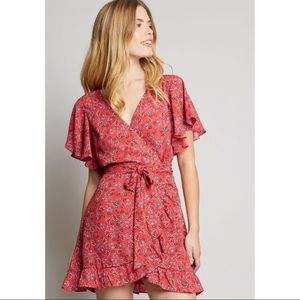 BB Dakota Jack NWT Red Floral-Print Wrap Dress